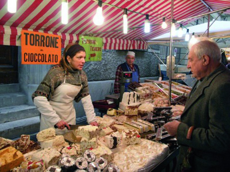 bancarelle di torrone ambulanti