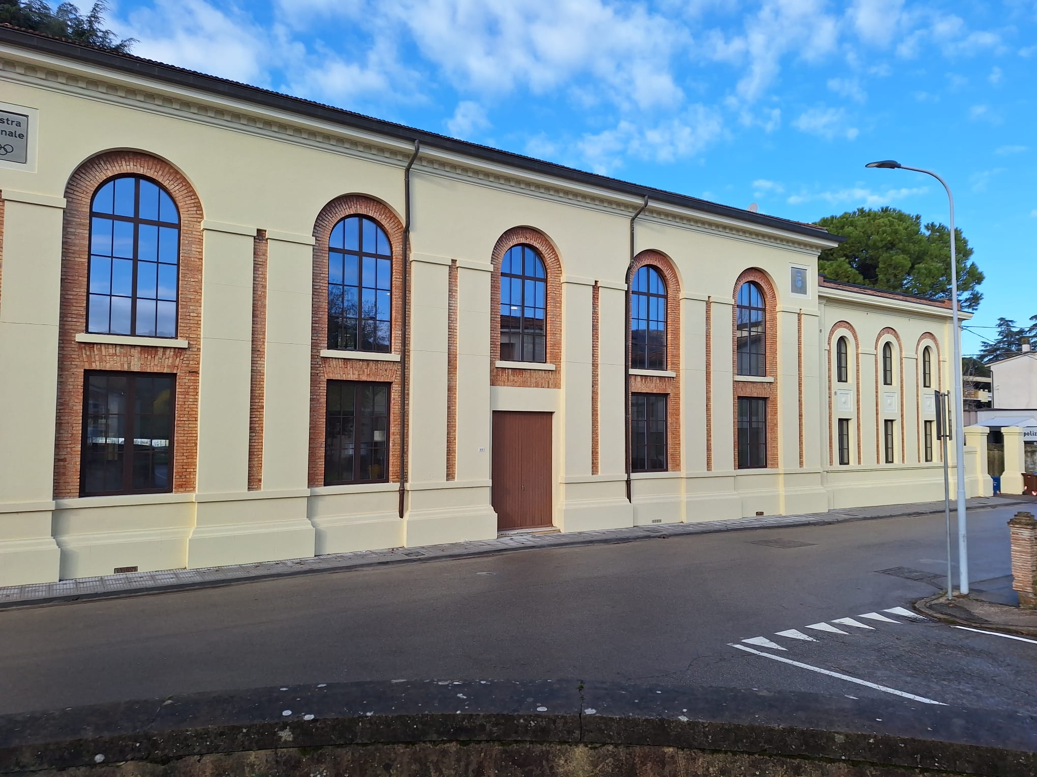 Lavori palestra scuola primaria A. Zoli