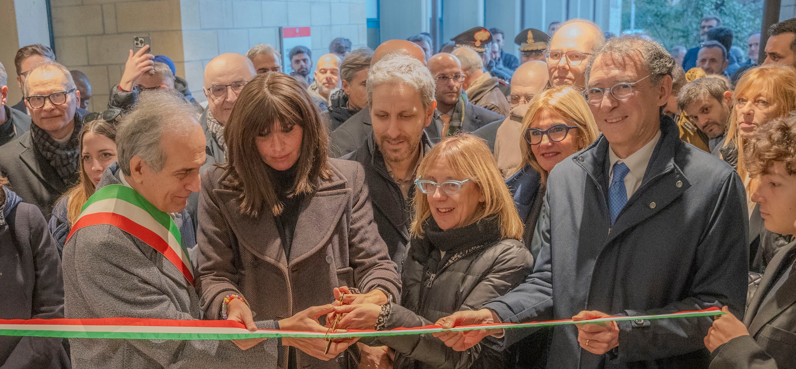 Inaugurato lo studentato ex Enav alla presenza del ministro Bernini