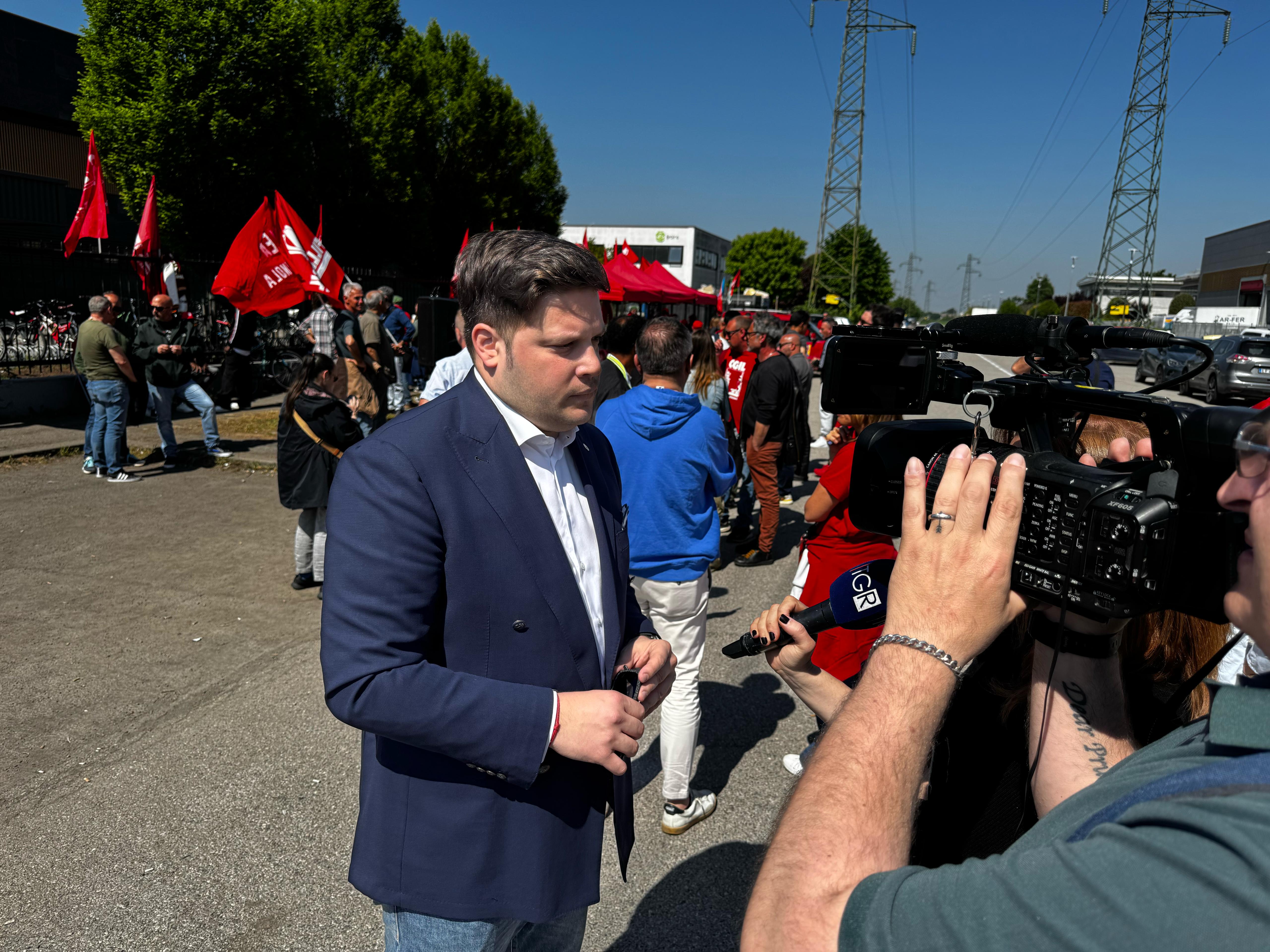 img of Giuliani arredamenti, siglato l’accordo. Bravi: «Un tavolo per l’attivazione degli ammortizzatori sociali”