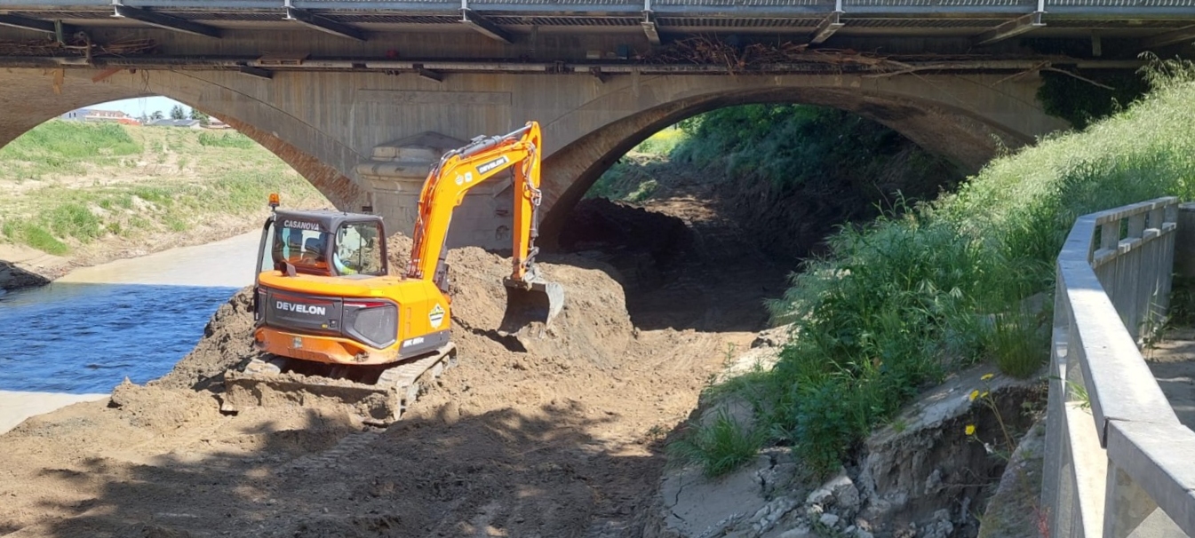 img of Gli interventi sul letto del fiume Montone sono come la tela di Penelope