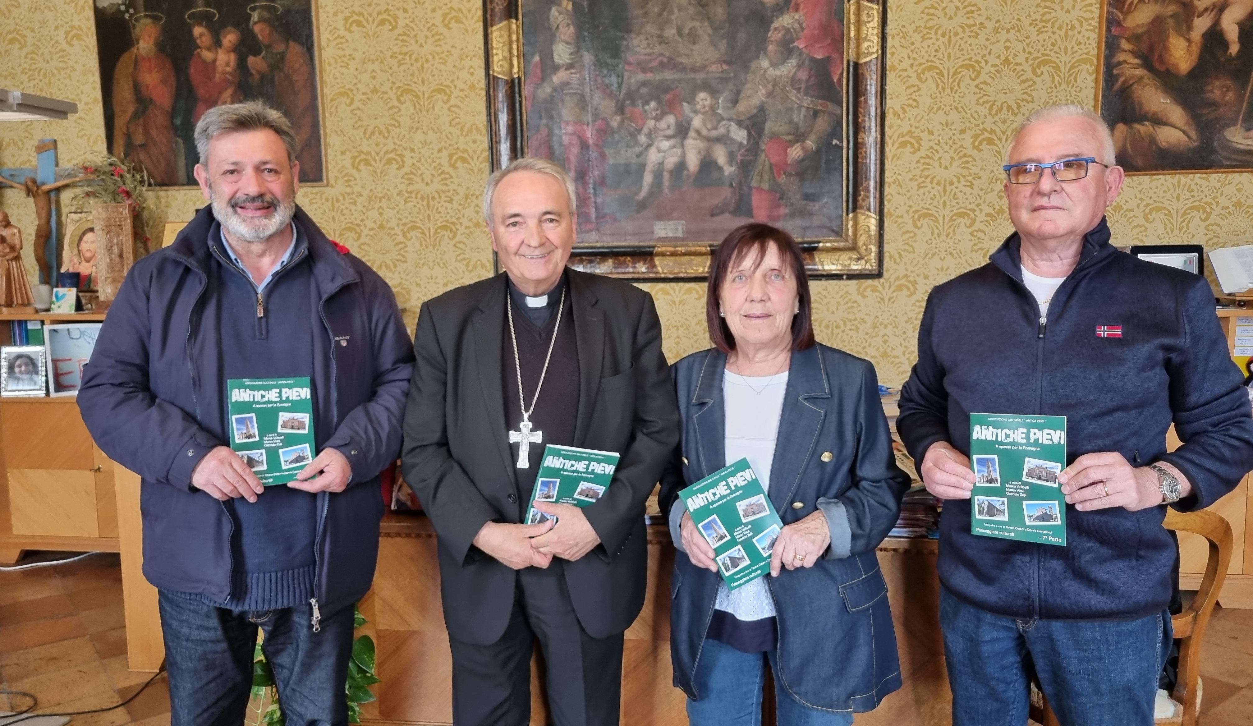 img of L’attività dell’Associazione Culturale Antica Pieve presentata al vescovo Corazza