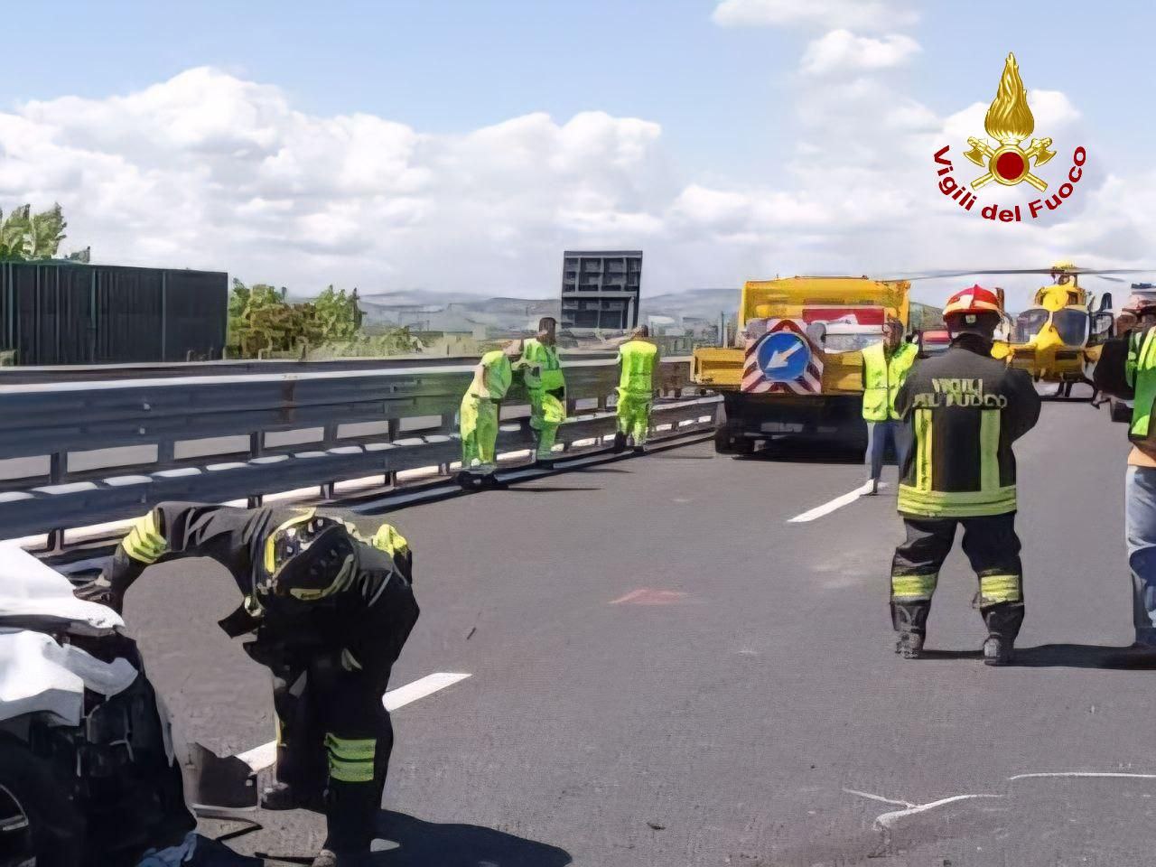 img of Scontro in tangenziale tra auto e furgone, tre i feriti