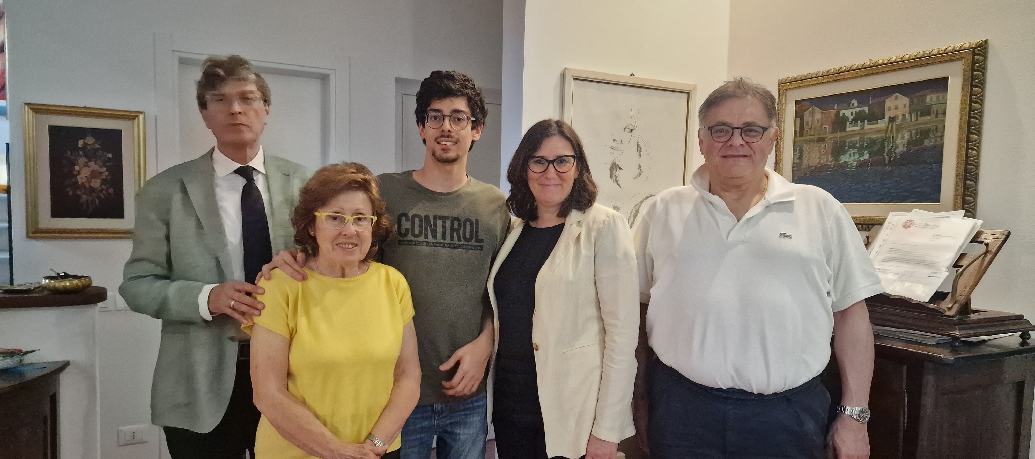 Forza Italia incontra il disabile rapinato e aggredito