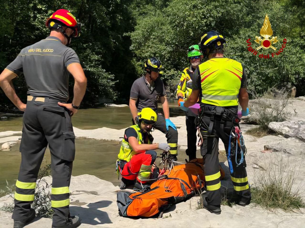 Accusa un malore al fiume a Ca’ di Veroli, in salvo col verricello