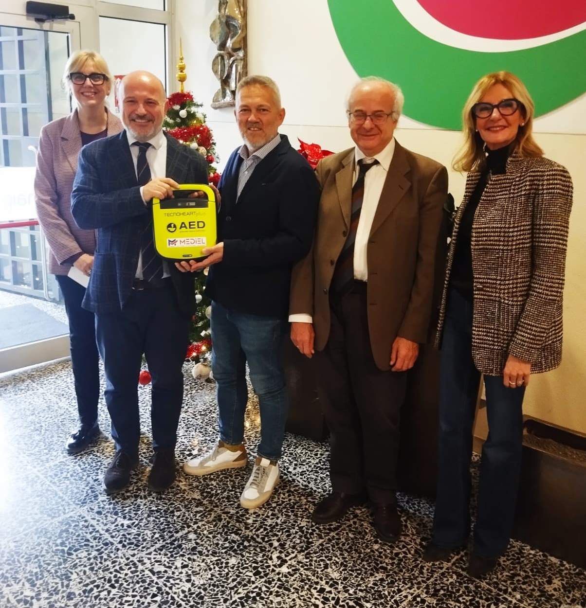 Forlifarma dona un defibrillatore all’Enaip di Forlì