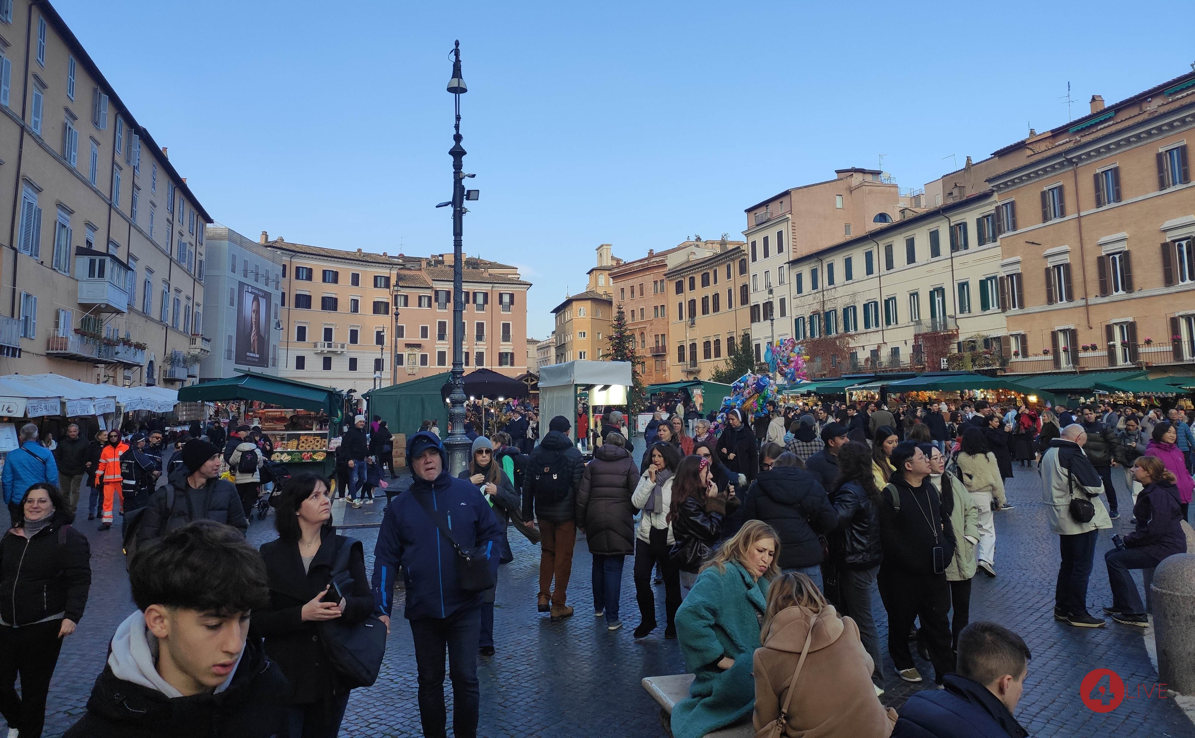 A piazza Navona ho pensato al Natale in piazza Saffi