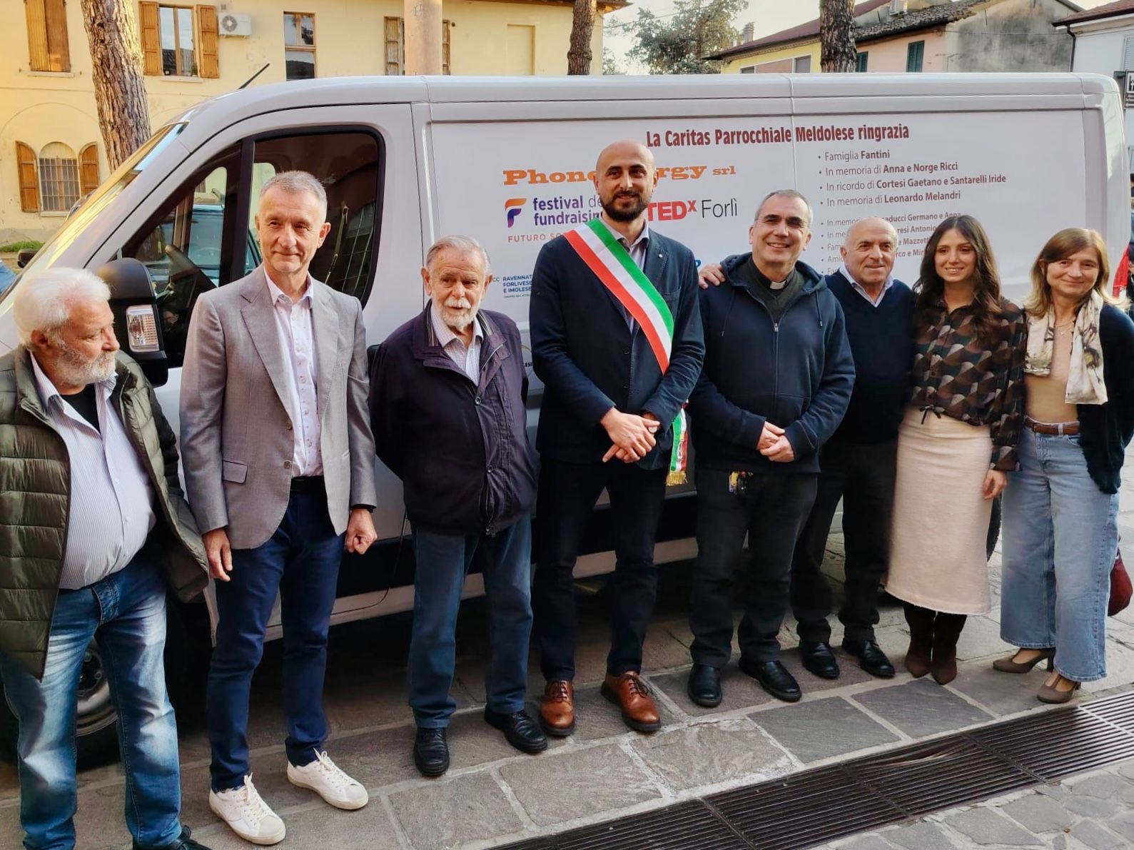 Inaugurato il nuovo pulmino della Caritas