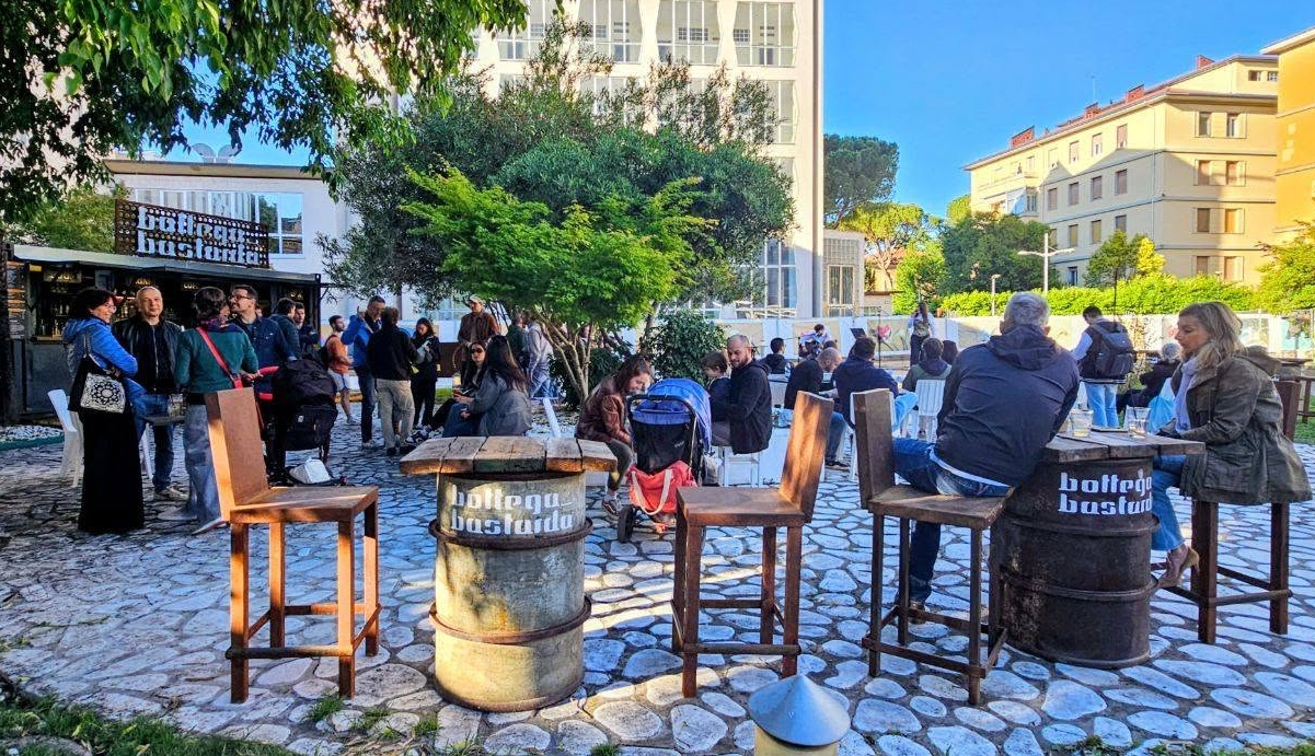 Quei confini che diventano soglie: a Forlì la libertà si fa storia, dialogo e musica
