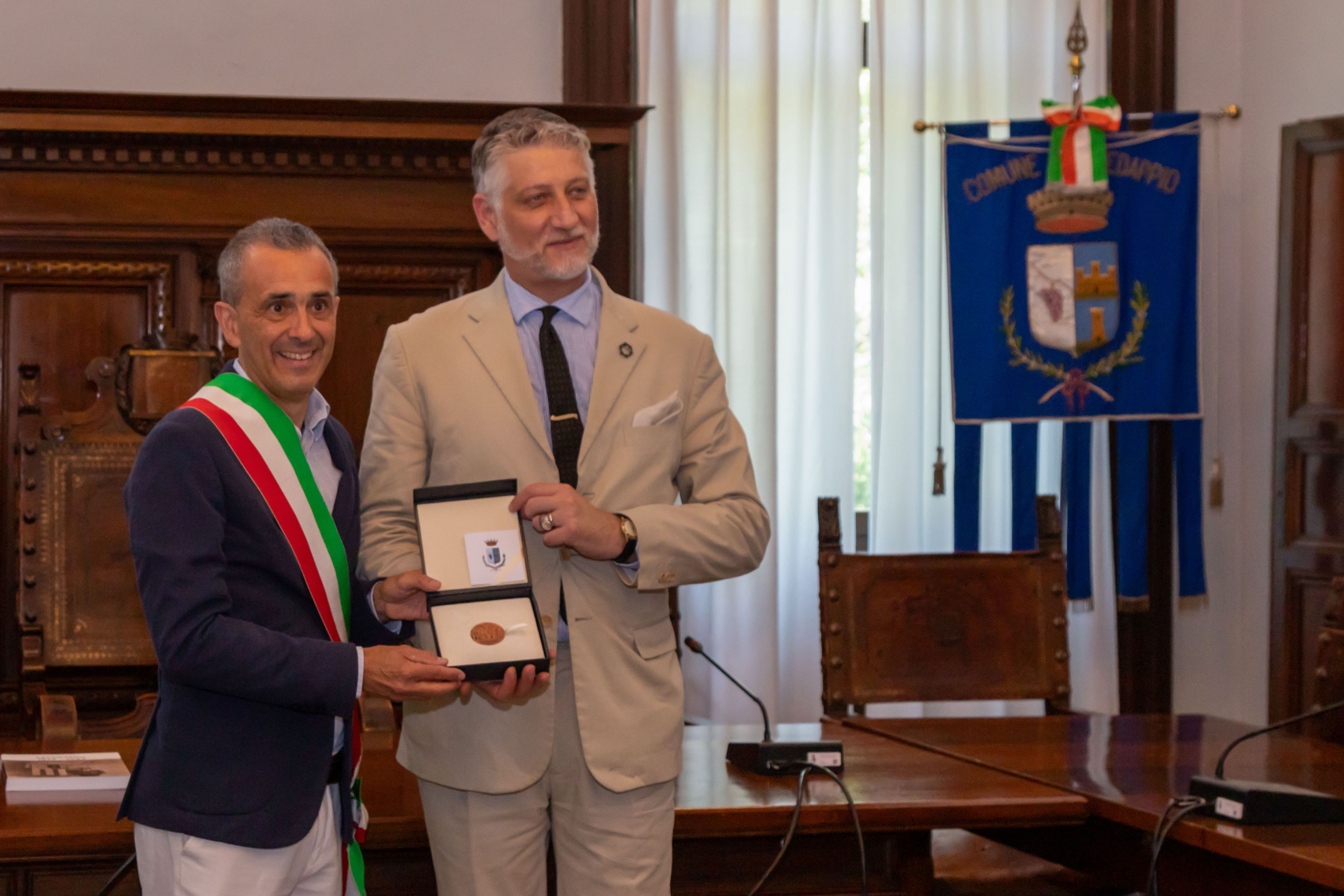 Il ministro Giuli a Predappio: focus sul recupero dell’Ex Casa del Fascio e gli scavi di Fiumana