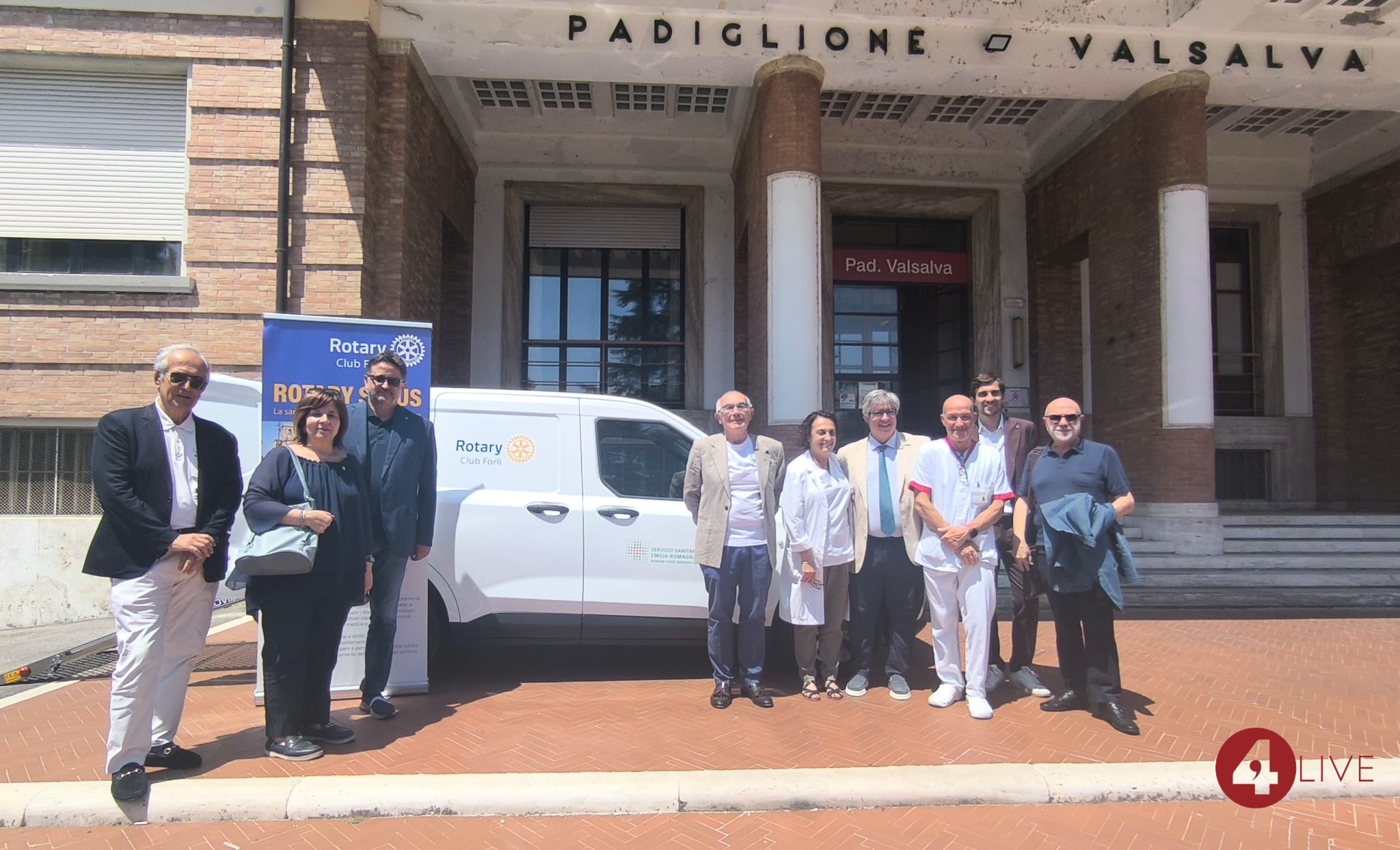 Sanità e territorio: i Rotary Club donano un mezzo per la radiologia domiciliare a Forlì
