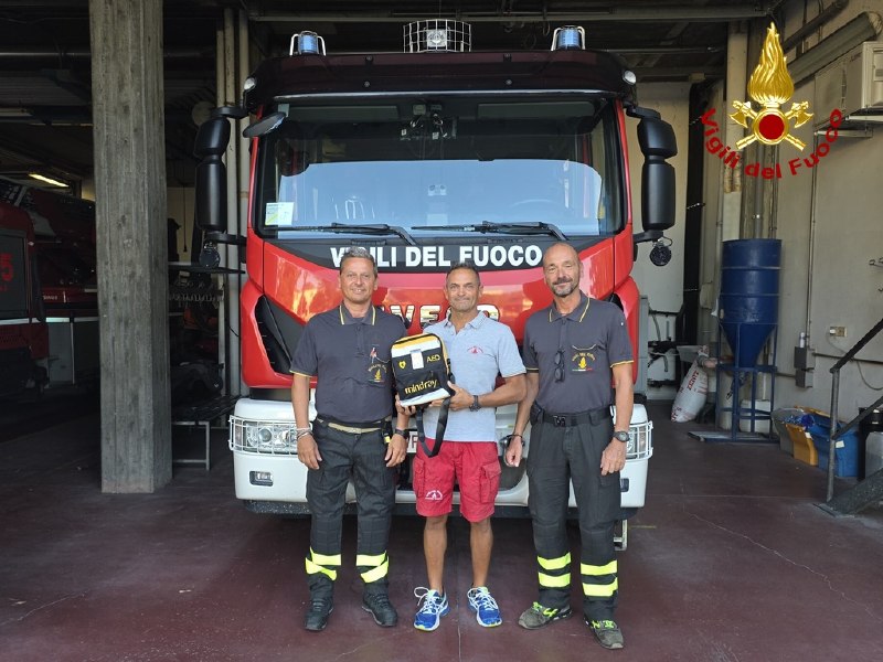Venti nuovi defibrillatori ai Vigili del Fuoco di Forlì-Cesena