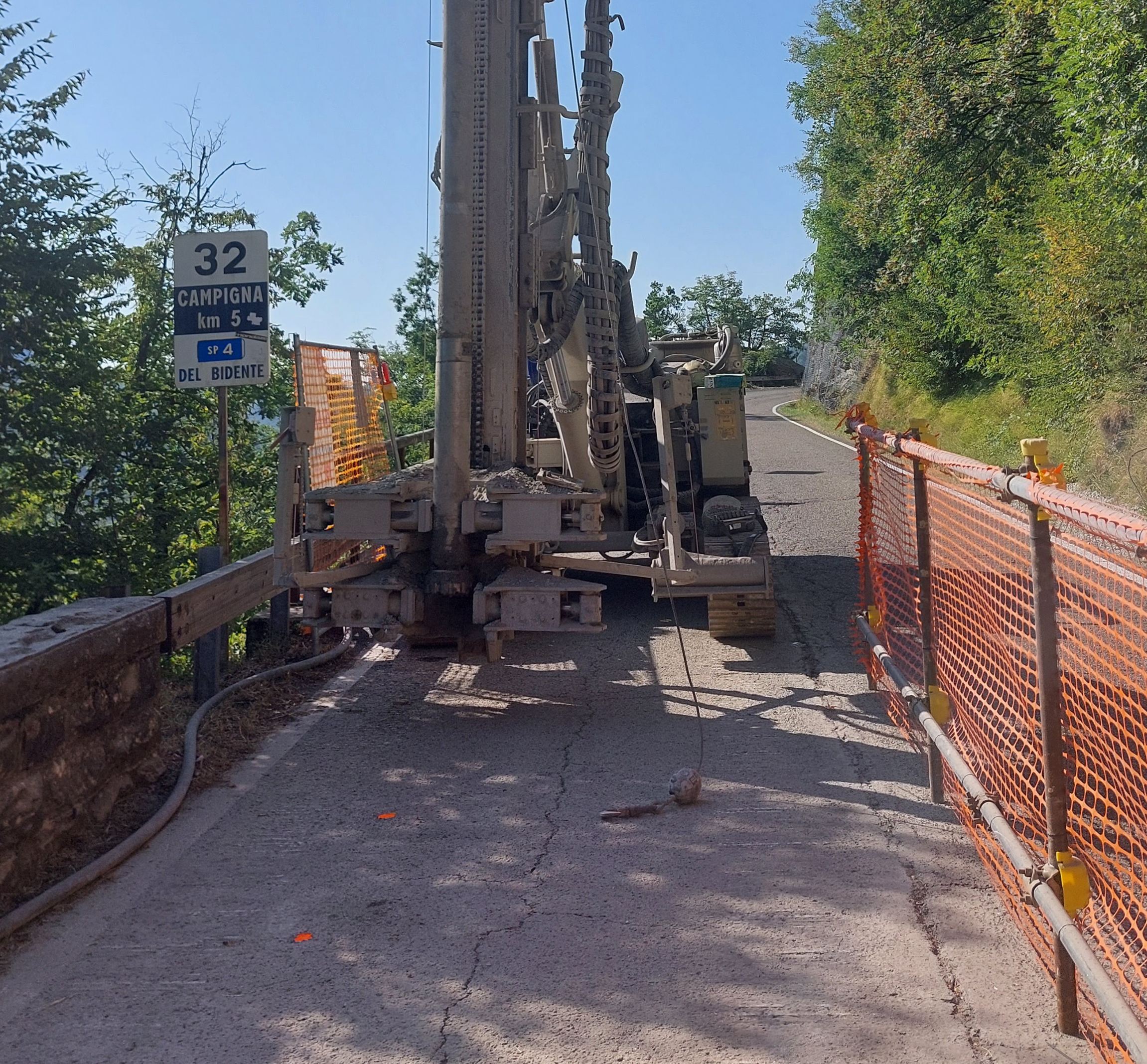 Corniolo, imprevisti al ponte sulla SP4: resta il senso unico alternato anche ad agosto