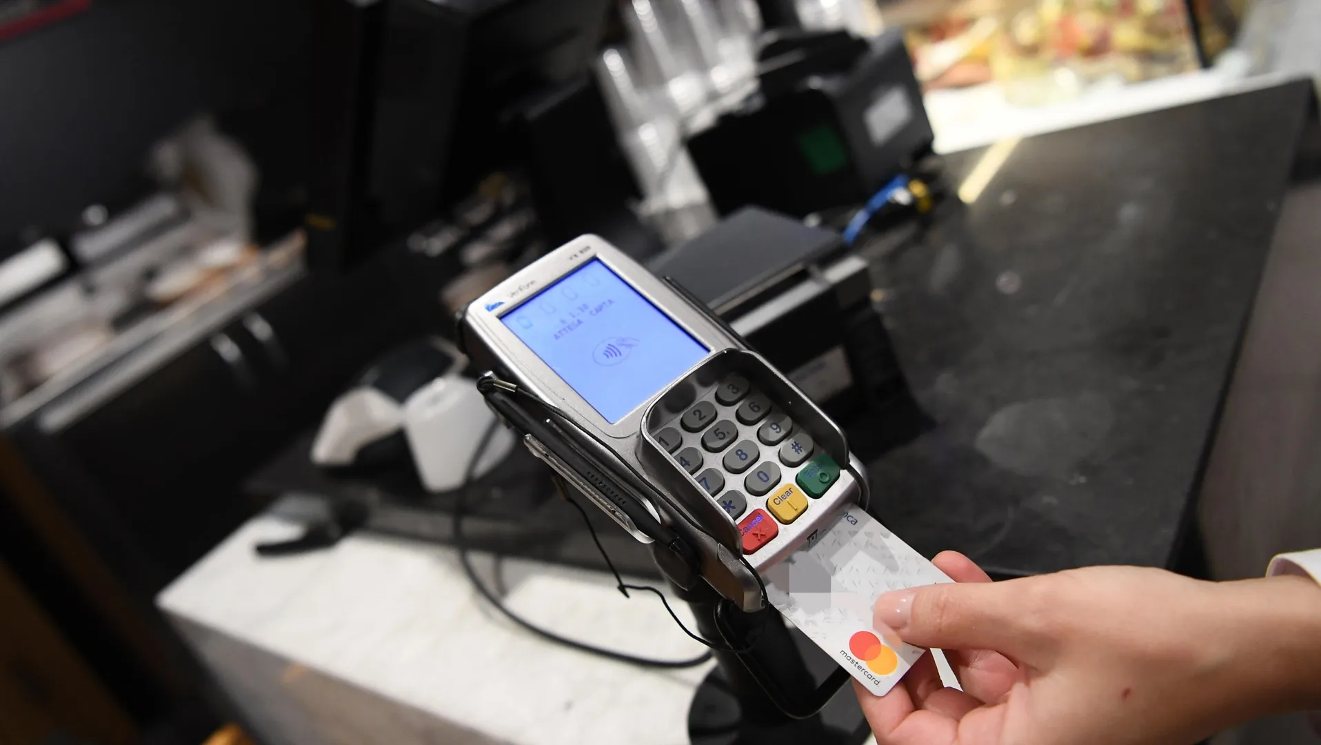 Pagamenti digitali, Ascom: “Servizio indispensabile, ma le banche riducano le commissioni”