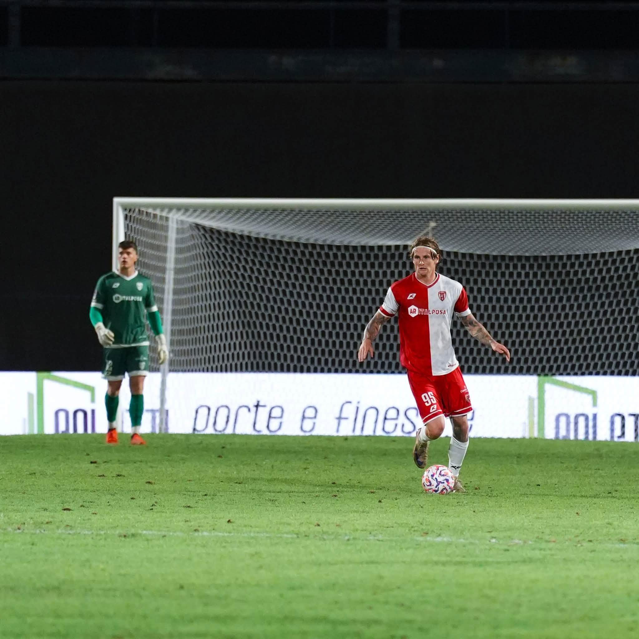 Il Forlì regge l’assalto del Pineto per un’ora in dieci: 1-1 e sesto posto blindato