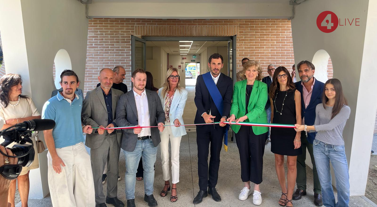 Inaugurato il nuovo edificio del ‘Fulcieri’: finisce l’era della sede staccata di via Marconi