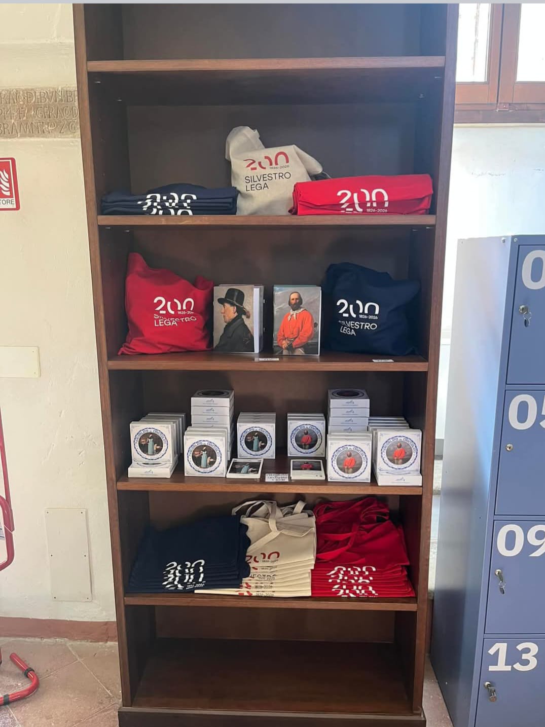 Mostra su Silvestro Lega, la minoranza attacca: “Un solo prodotto locale nel bookshop”